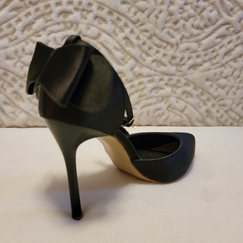 3/$20❤️‍🔥 MM July bow heels